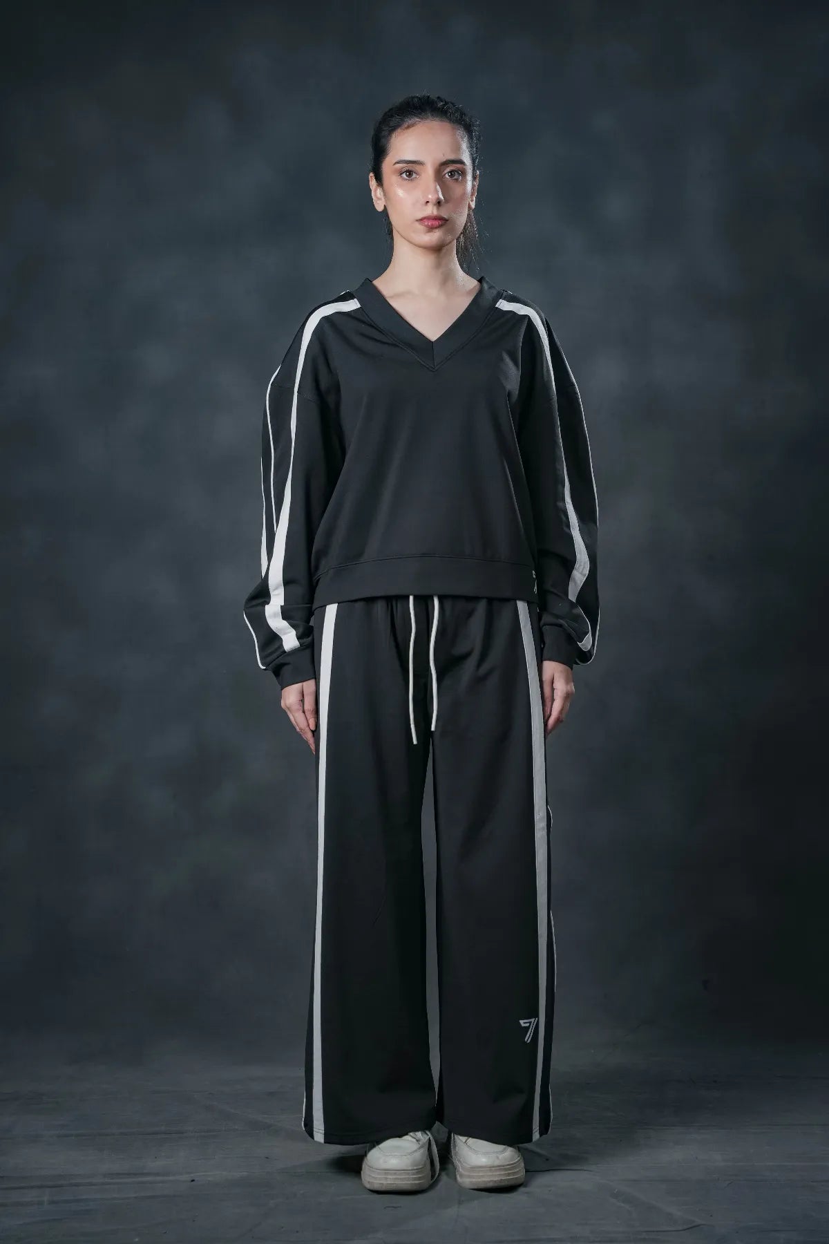 Urban Line V-Neck Tracksuit – Monochrome Flow Edition