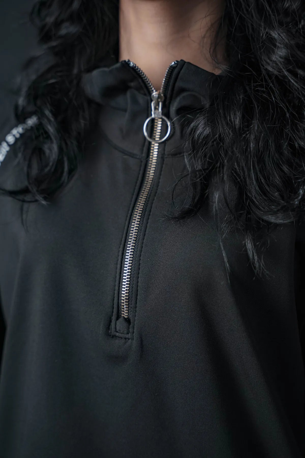 Midnight Edge Zip-Up Tracksuit – Bold Minimalist Edition