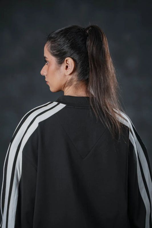 Urban Line V-Neck Tracksuit – Monochrome Flow Edition