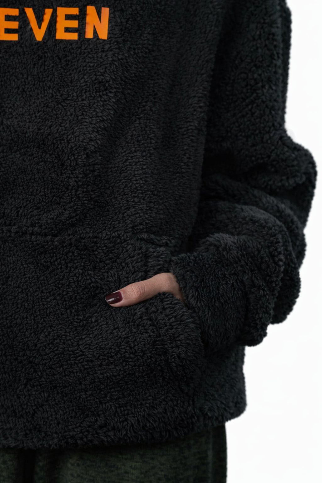 Black  Hoodie – Loose Fit – Unisex