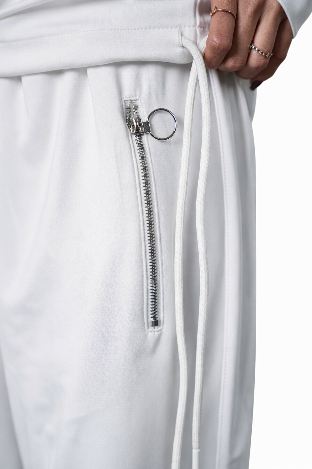 White Zip-Up Tracksuit – Regular Fit – Women